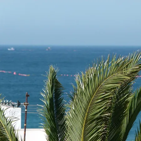 Santa Catalina Guest house 4*