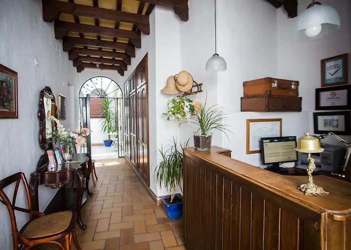 Santa Catalina ゲストハウス コニル・デ・ラ・フロンテラ